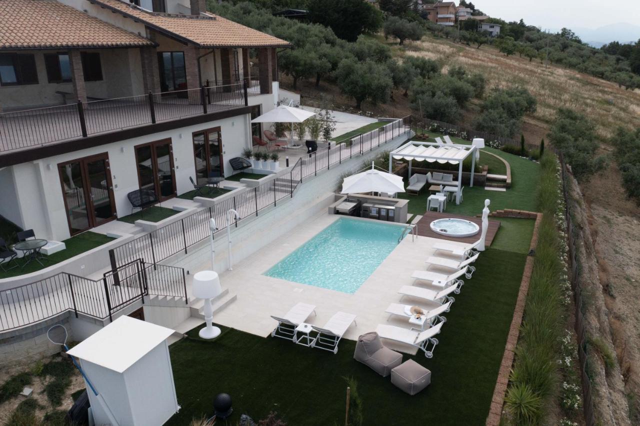 B&B & Spa Novantadieci Club (Adults Only) Atri Exterior photo